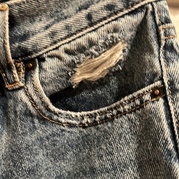 Pacsun High Rise Straight jeans with ripped knees​​​​​​​​ - Picture 6 of 8